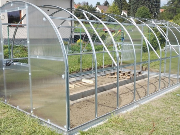 Zahradní skleník z polykarbonátu Gutta Gardentec Classic