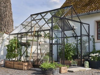 Luxusní třída –  Halls Qube+