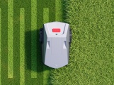 Chytrá robotická sekačka Mr.Grass InverX AI36