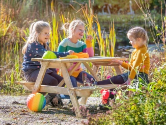 Dětská hřiště –  Tuindeco Children's picnic table